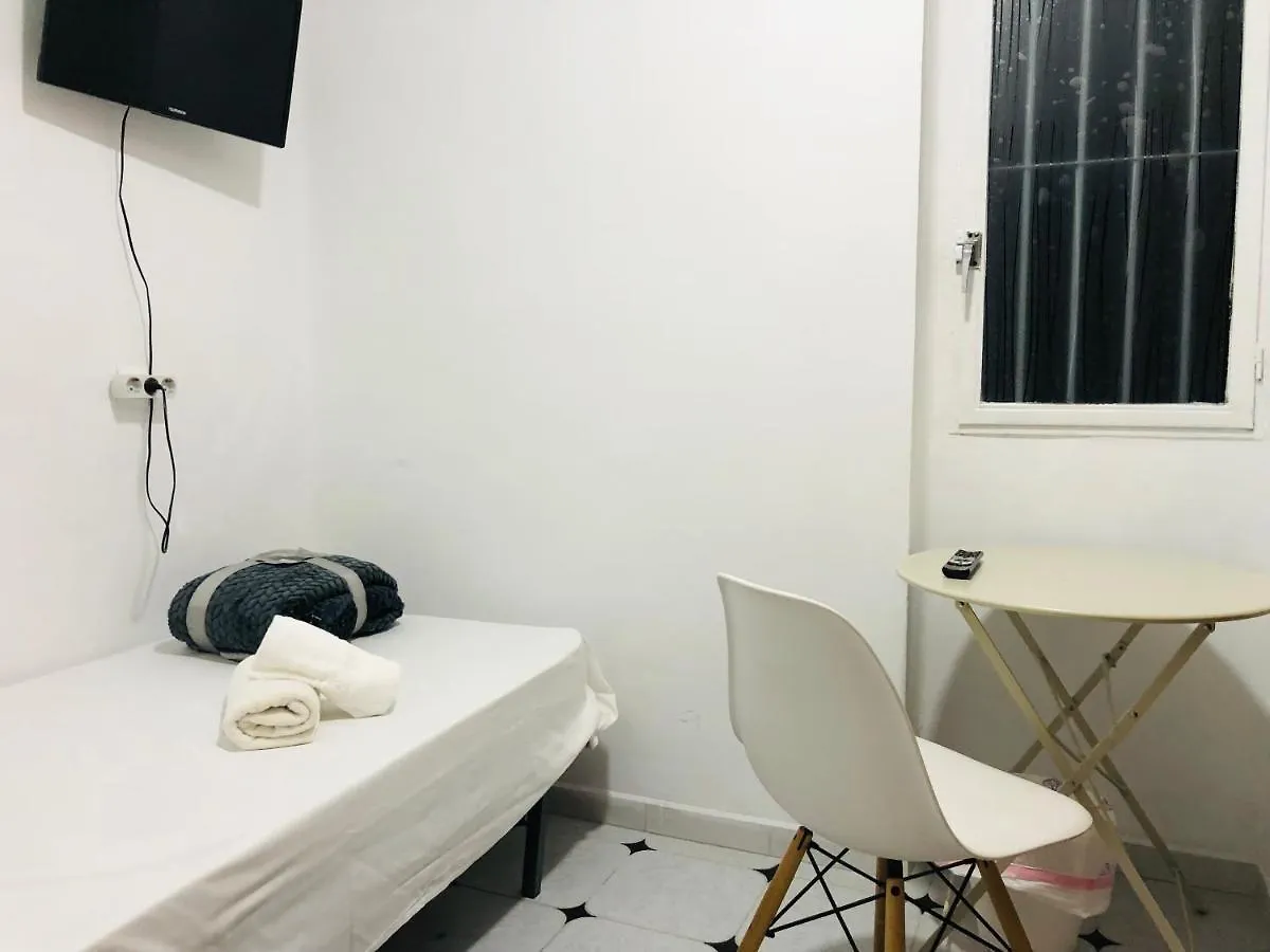 Spanish C. Málaga Quarto em Acomodações Particulares
